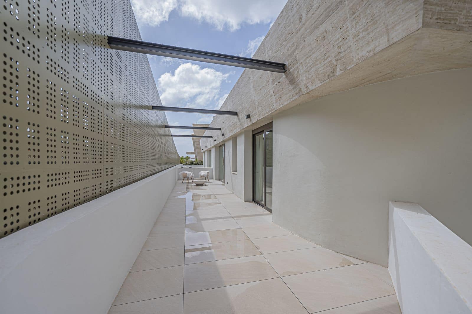 1 bedroom Apartment for sale in Golden Mile - € 1,750,000 (Ref: 9784618)