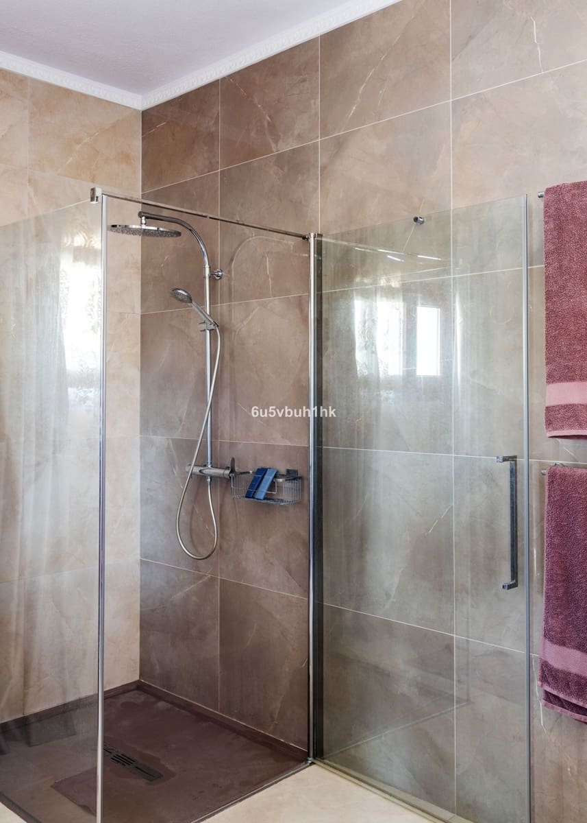 6 bedroom Villa for sale in Arroyo de la Miel - € 1,690,000 (Ref: 9784626)