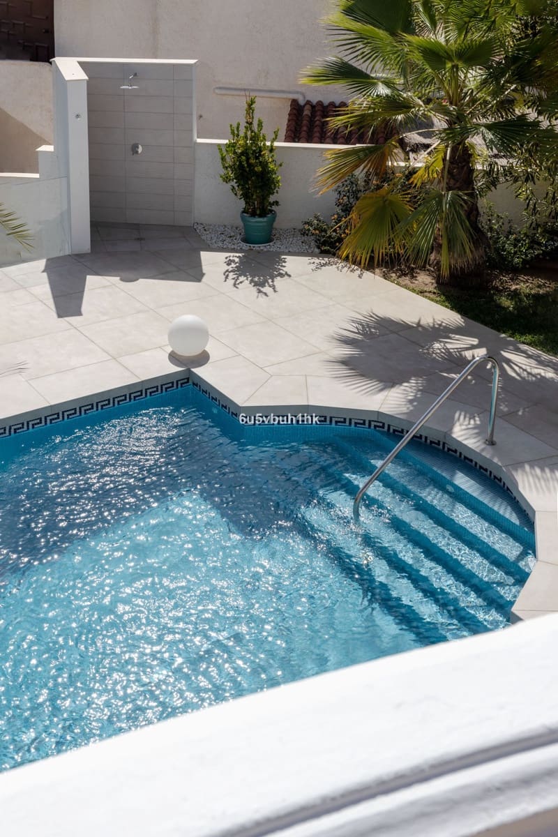 6 bedroom Villa for sale in Arroyo de la Miel - € 1,690,000 (Ref: 9784626)