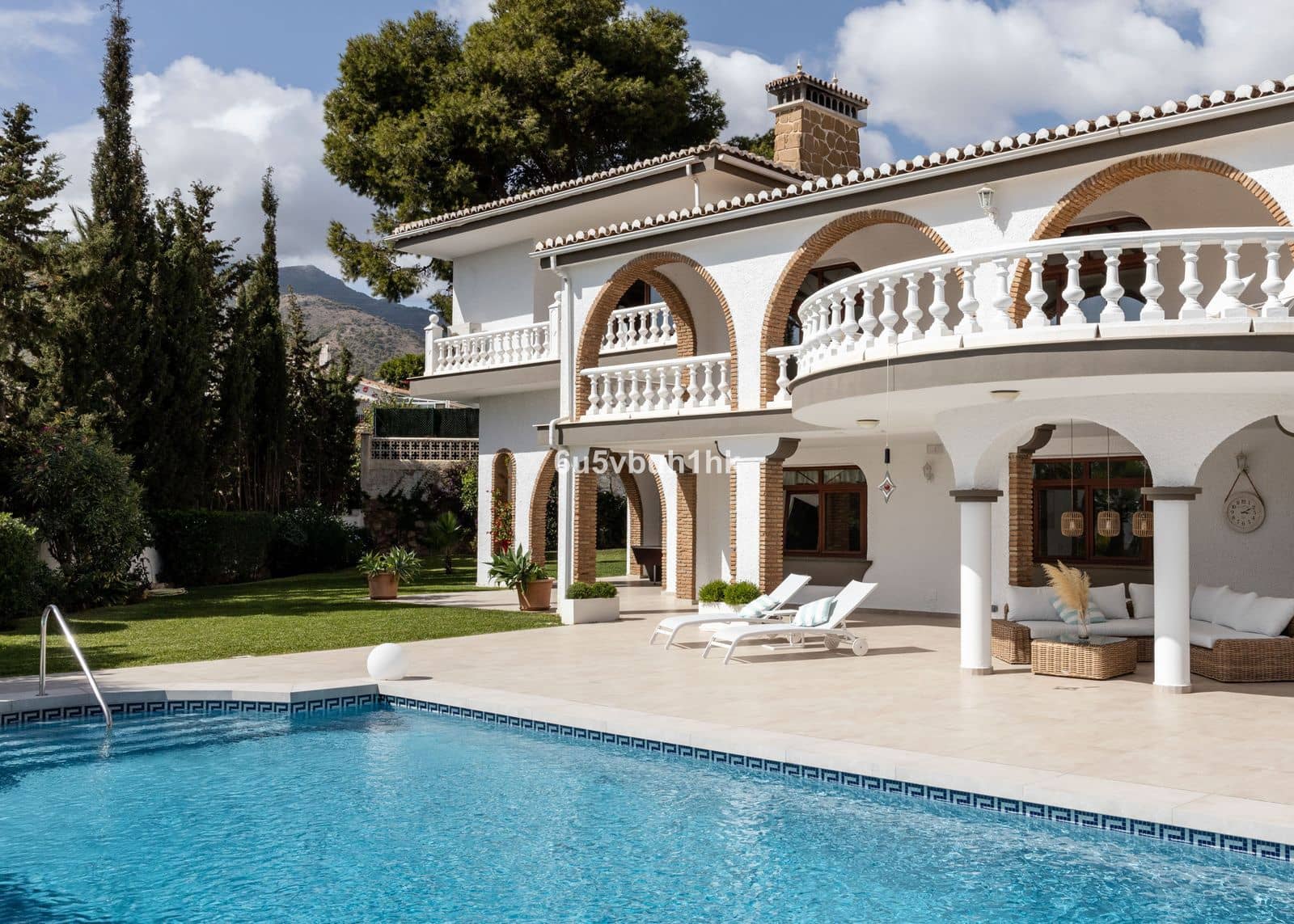 6 bedroom Villa for sale in Arroyo de la Miel - € 1,690,000 (Ref: 9784626)