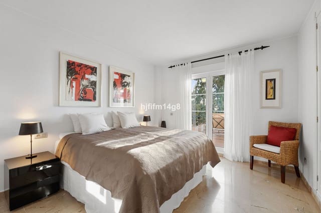 3 sovrum Takvåning till salu i Nueva Andalucia, Marbella - 1 525 000 € (Ref: 9784628)