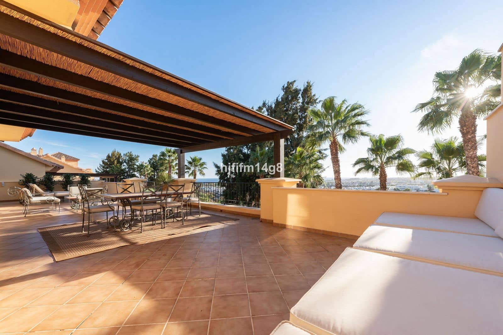 3 sovrum Takvåning till salu i Nueva Andalucia - 1 525 000 € (Ref: 9784628)