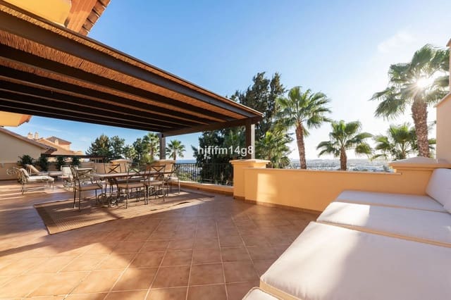3 sovrum Takvåning till salu i Nueva Andalucia, Marbella - 1 525 000 € (Ref: 9784628)
