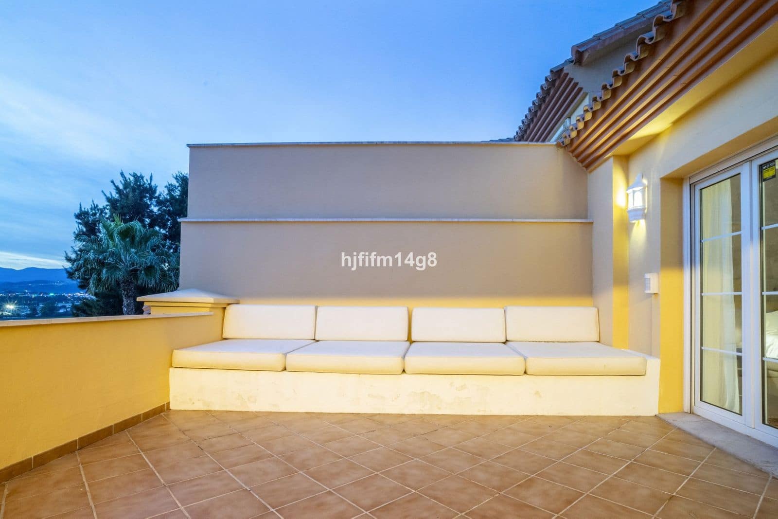 3 sovrum Takvåning till salu i Nueva Andalucia - 1 525 000 € (Ref: 9784628)