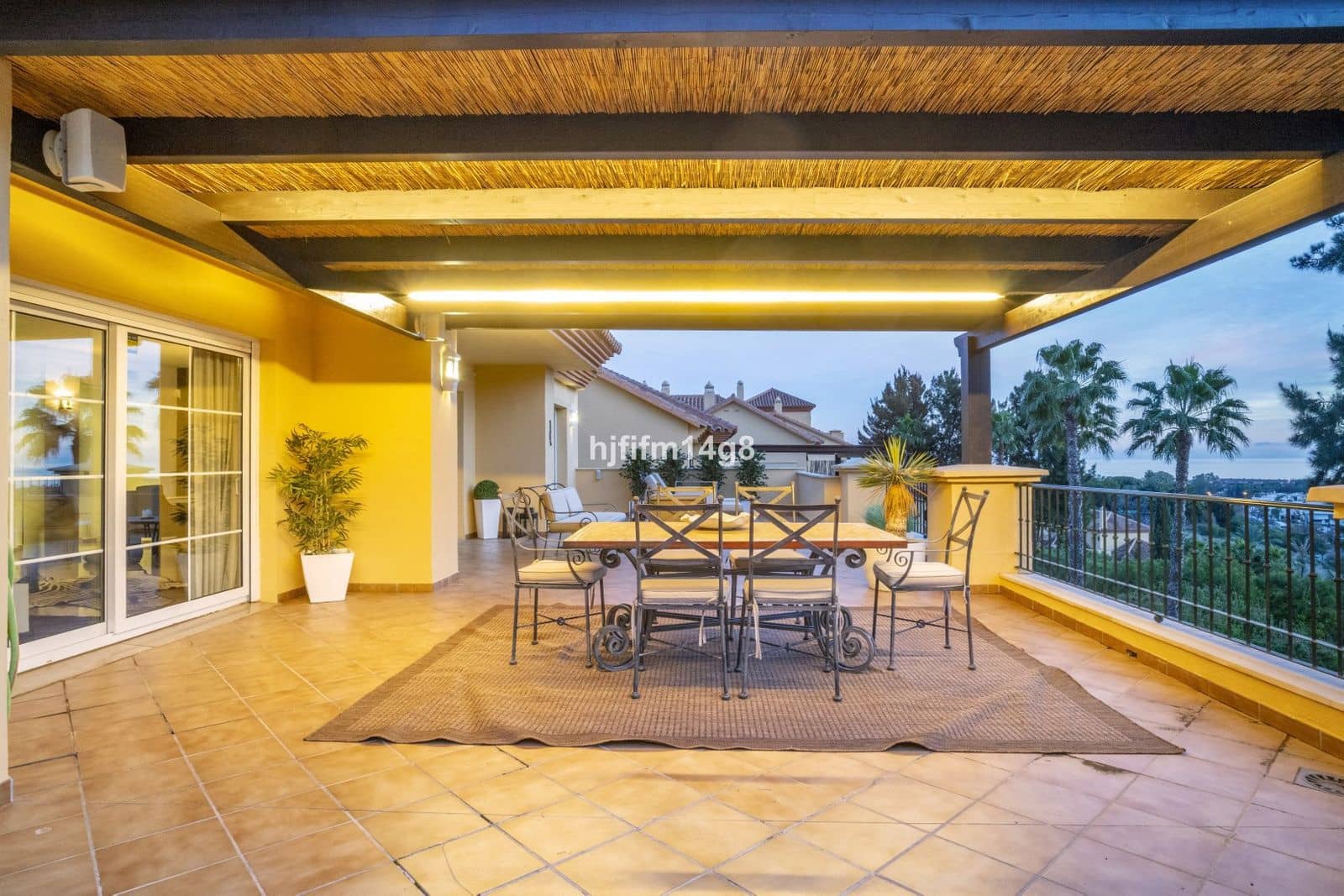 3 sovrum Takvåning till salu i Nueva Andalucia - 1 525 000 € (Ref: 9784628)