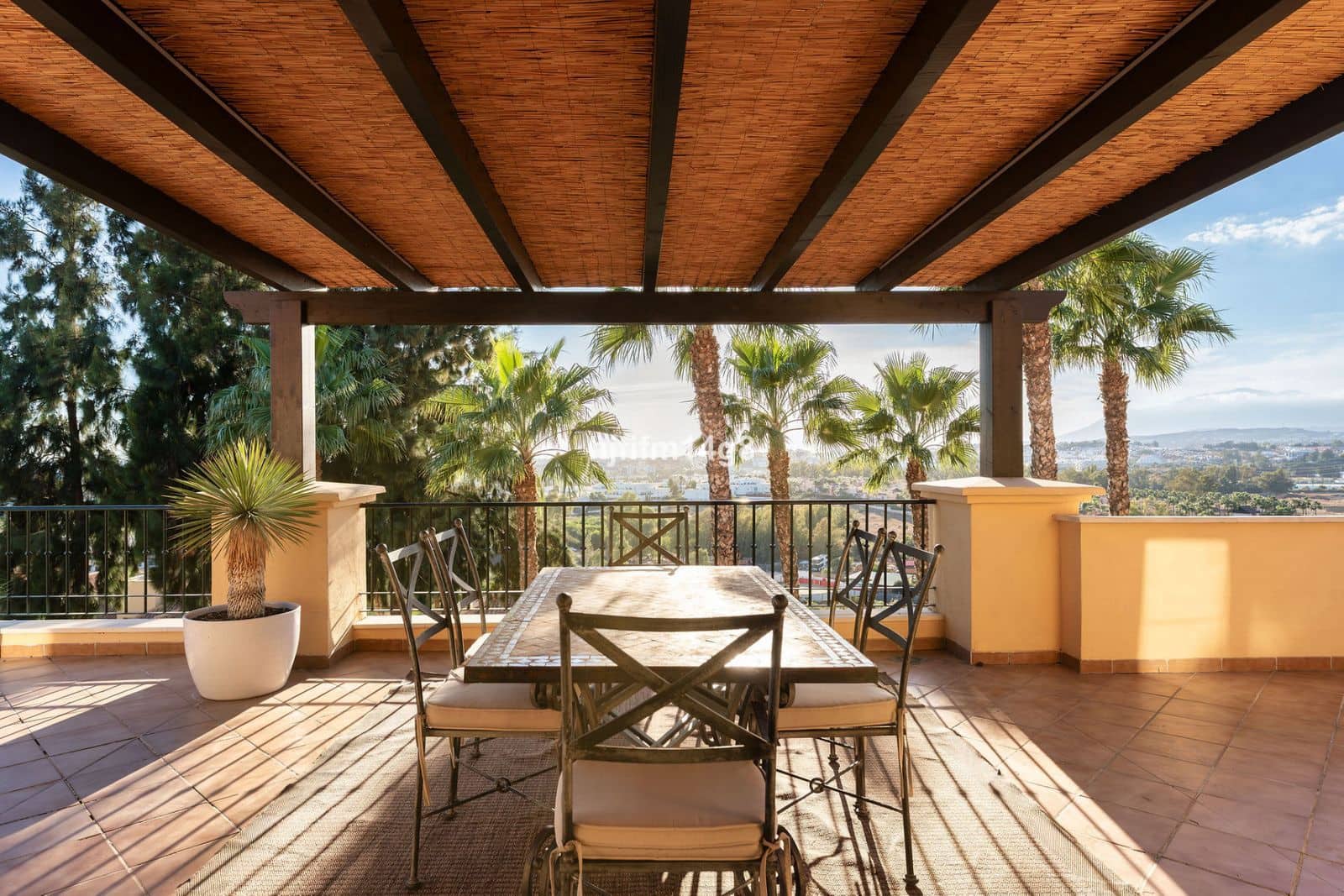 3 sovrum Takvåning till salu i Nueva Andalucia - 1 525 000 € (Ref: 9784628)