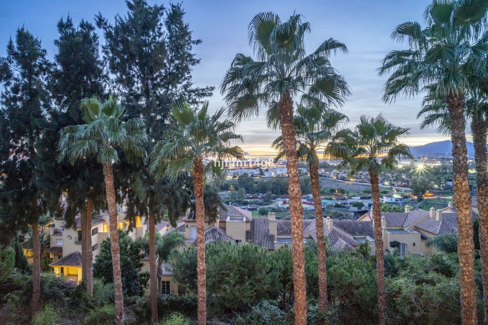 3 sovrum Takvåning till salu i Nueva Andalucia - 1 525 000 € (Ref: 9784628)