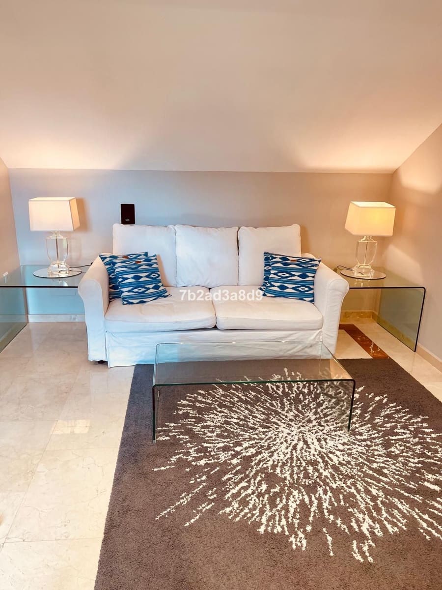 5 soverom Hus til salgs i Bahia de Marbella - € 1 250 000 (Ref: 9784639)