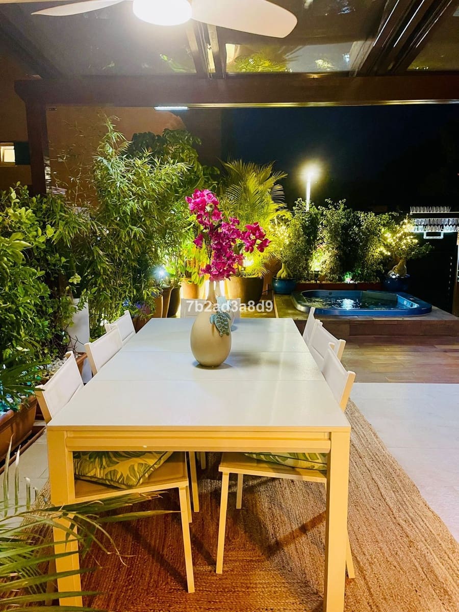 5 soverom Hus til salgs i Bahia de Marbella - € 1 250 000 (Ref: 9784639)