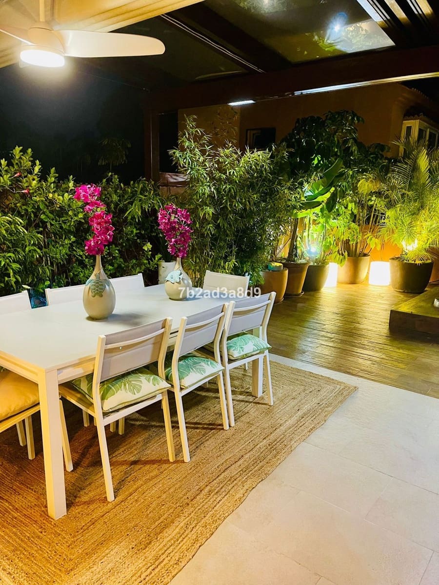 5 soverom Hus til salgs i Bahia de Marbella - € 1 250 000 (Ref: 9784639)