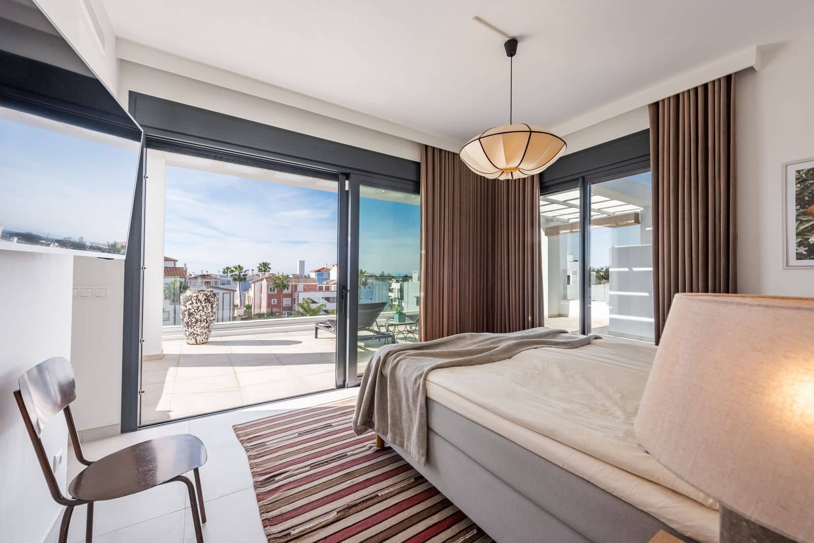 3 soverom Penthouse til salgs i El Paraiso - € 1 000 000 (Ref: 9784641)