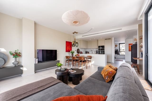 3 soverom Penthouse til salgs i El Paraiso, Estepona - € 1 000 000 (Ref: 9784641)