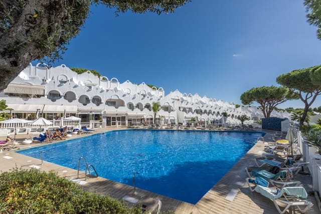 2 soverom Hus til salgs i Cabopino, Marbella - € 335 000 (Ref: 9784658)