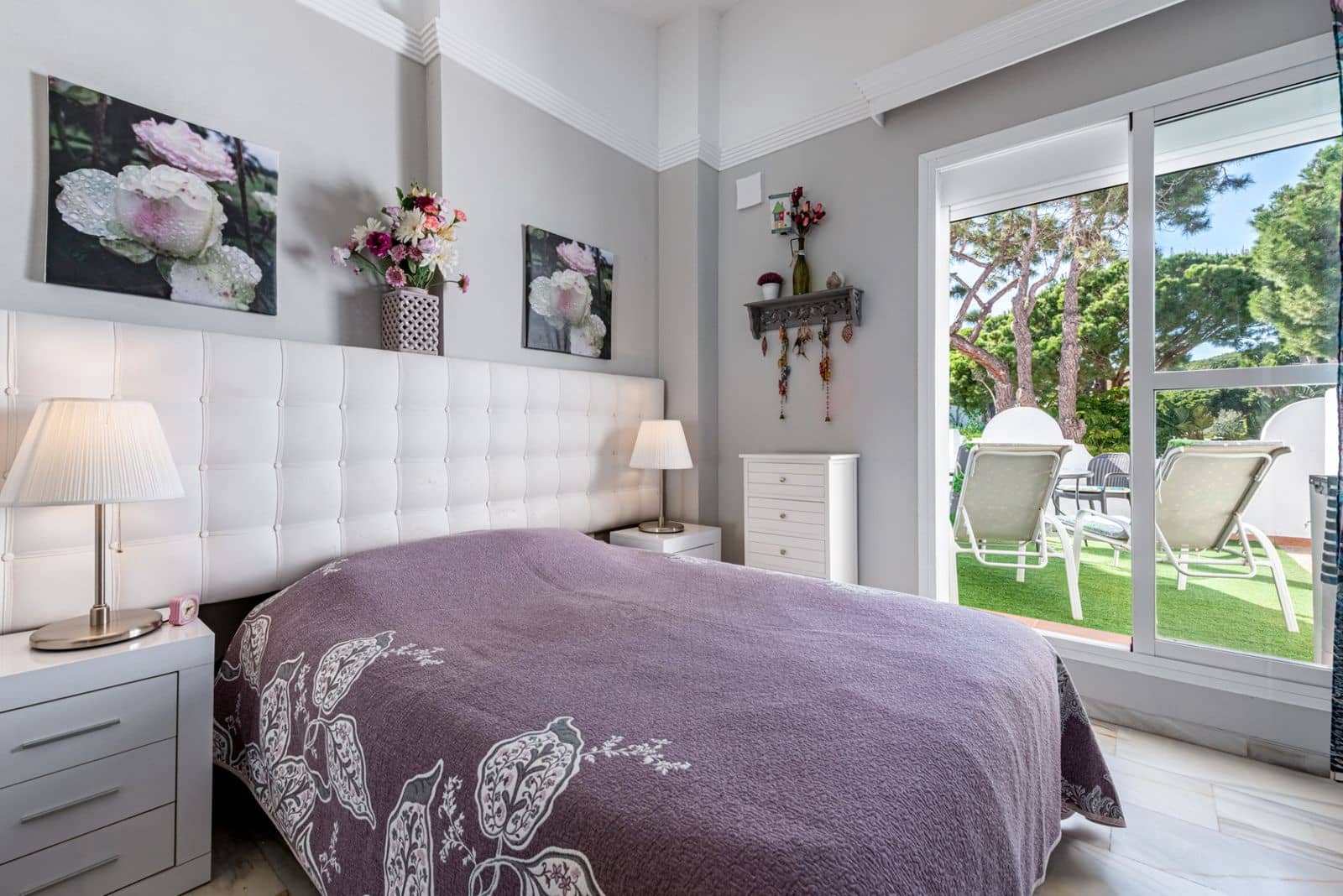 2 bedroom Townhouse for sale in Cabopino - € 335,000 (Ref: 9784658)