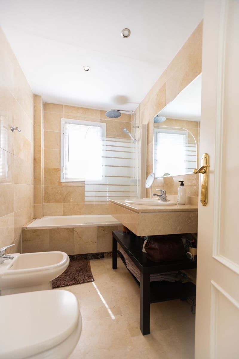 3 bedroom Apartment for sale in Bel-Air - € 450,000 (Ref: 9784662)