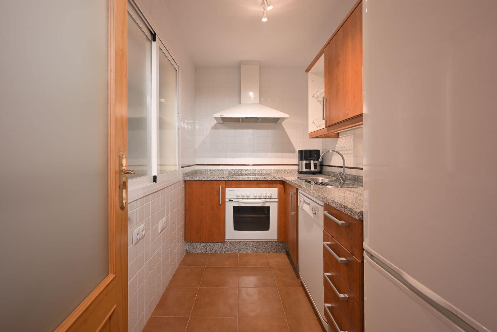 2 bedroom Apartment for sale in Calahonda - € 320,000 (Ref: 9784664)