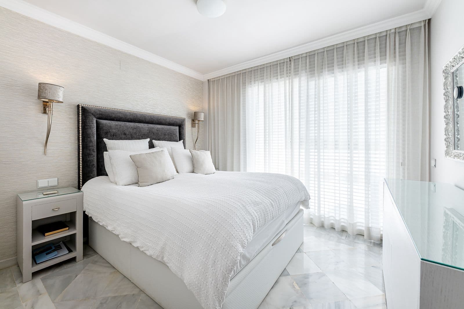 3 sypialnia Dom na sprzedaż w Nueva Andalucia - 945 000 € (Ref: 9784665)