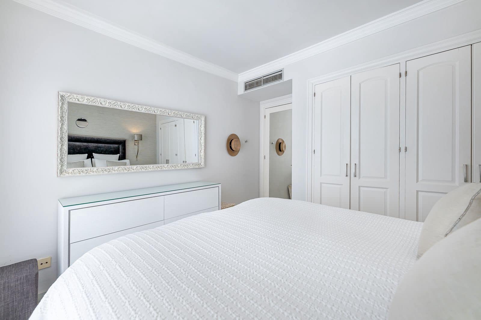 3 sypialnia Dom na sprzedaż w Nueva Andalucia - 945 000 € (Ref: 9784665)