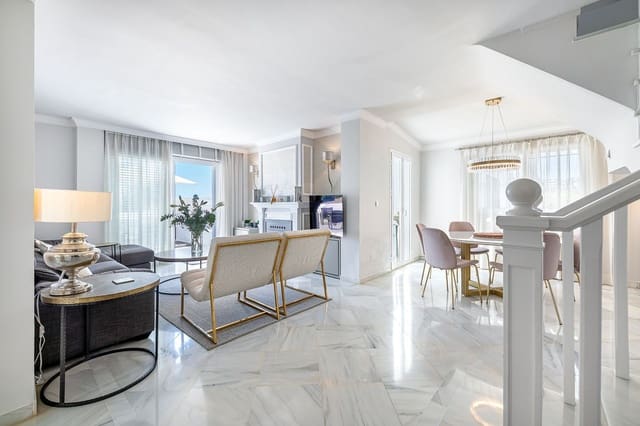 3 sypialnia Dom na sprzedaż w Nueva Andalucia, Marbella - 945 000 € (Ref: 9784665)