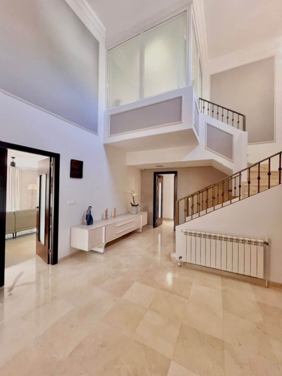 5 sypialnia Willa na sprzedaż w Guadalmina - 1 580 000 € (Ref: 9784667)