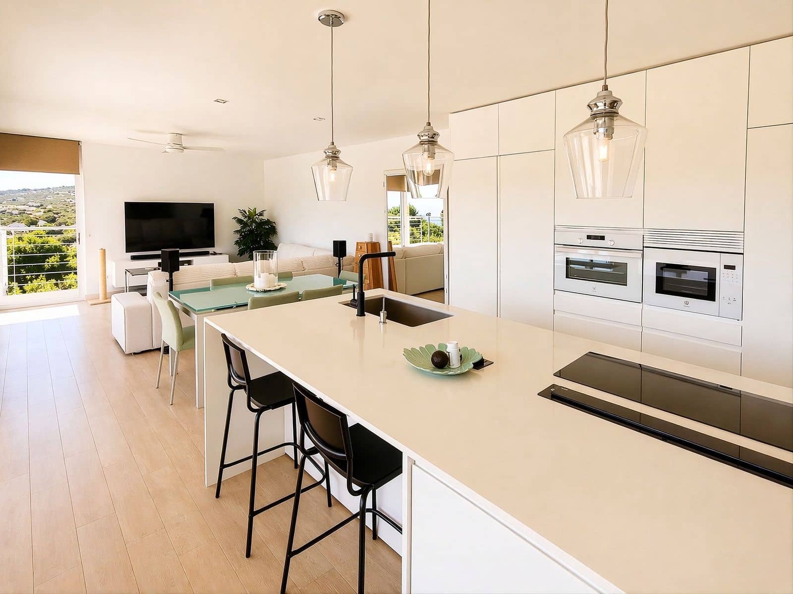 3 bedroom Villa for sale in Manilva - € 650,000 (Ref: 9784670)