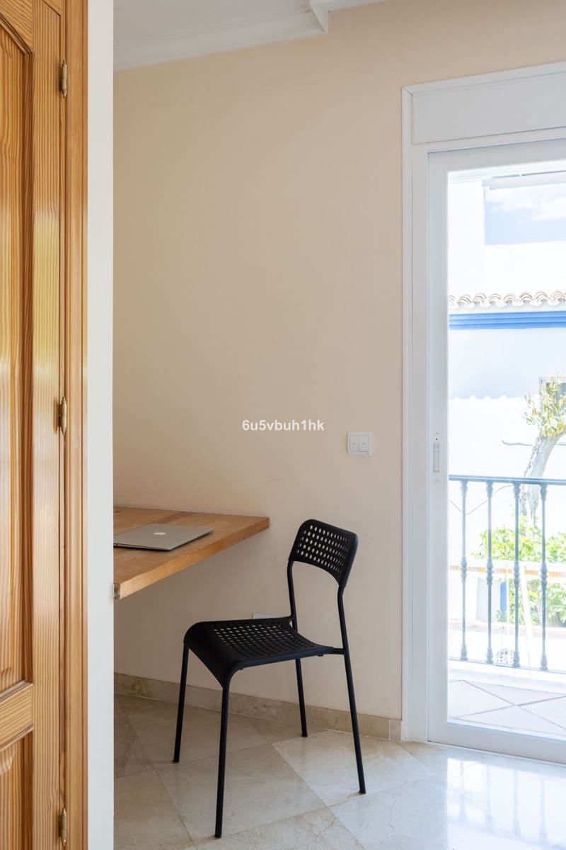 5 makuuhuone Omakotitalo myytävänä paikassa San Pedro de Alcantara - 695 000 € (Ref: 9784672)