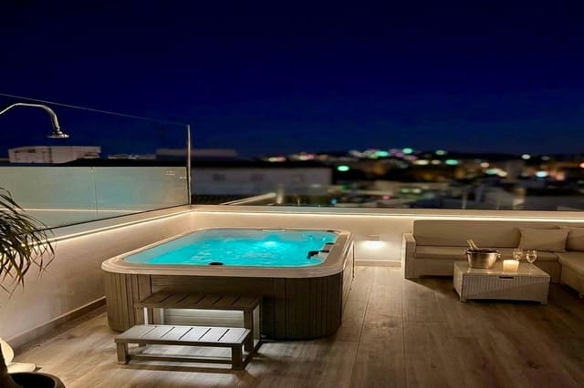 4 slaapkamer Huis te koop in Estepona - € 1.449.000 (Ref: 9784673)