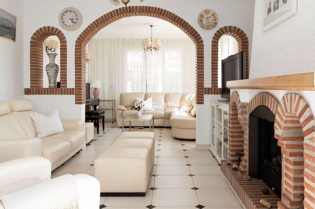 4 camera da letto Villa in vendita in Elviria, Marbella - 1.399.000 € (Rif: 9784676)