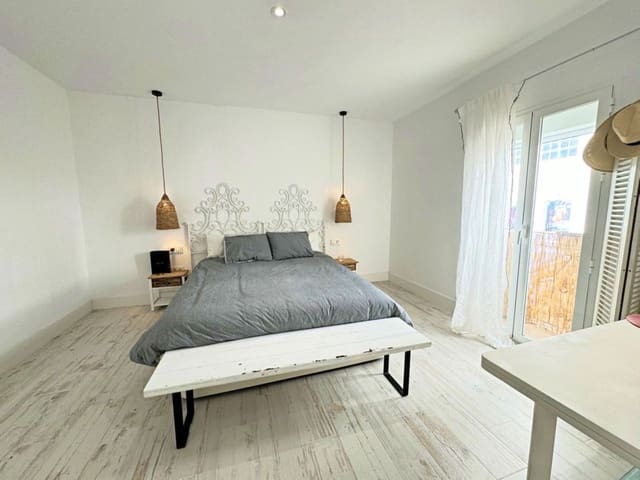 2 soverom Leilighet til salgs i Puerto Banus, Marbella - € 495 000 (Ref: 9784679)