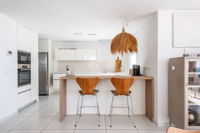 4 sypialnia Willa na sprzedaż w Benalmadena Costa, Benalmádena - 1 149 000 € (Ref: 9784690)