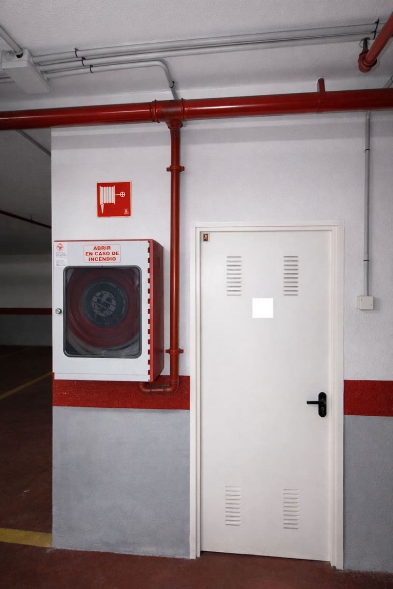 2 bedroom Apartment for sale in Elviria - € 460,000 (Ref: 9784695)