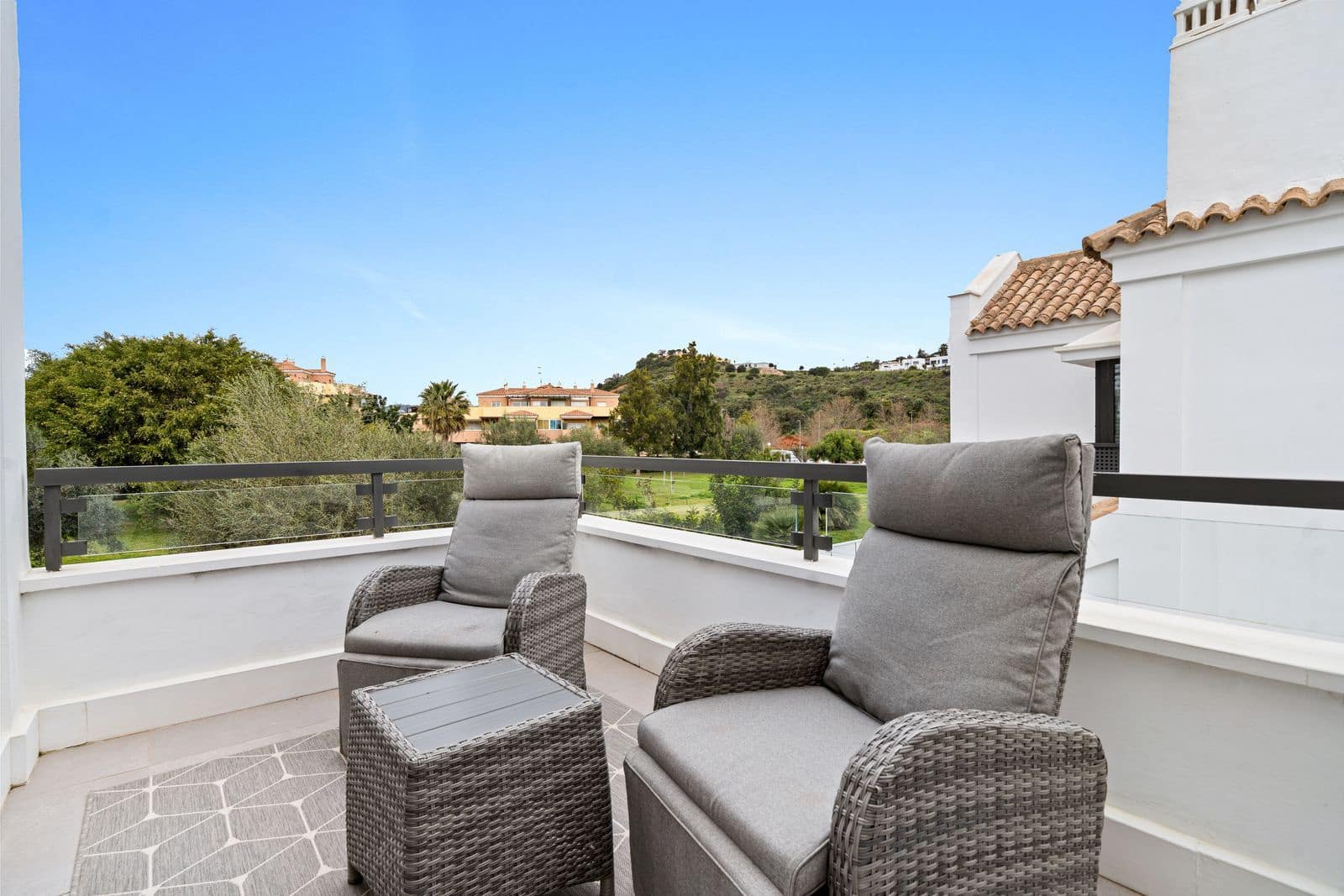 4 slaapkamer Halfvrijstaande villa te koop in La Cala de Mijas - € 995.000 (Ref: 9784696)