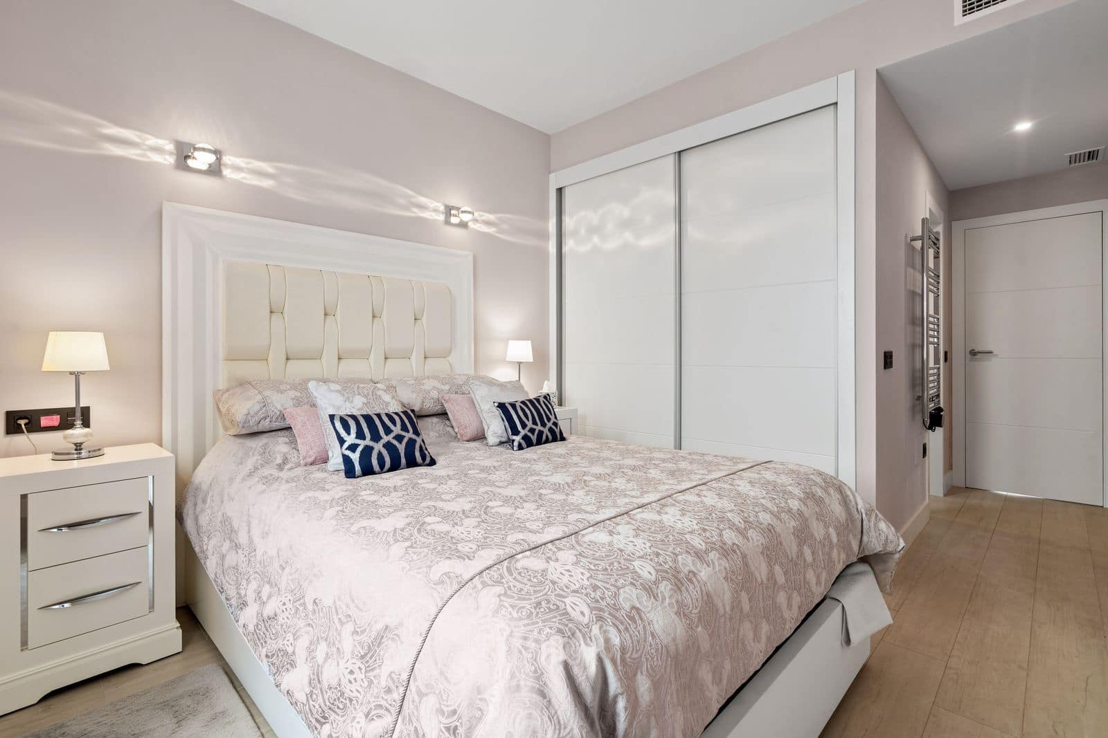 4 slaapkamer Halfvrijstaande villa te koop in La Cala de Mijas - € 995.000 (Ref: 9784696)