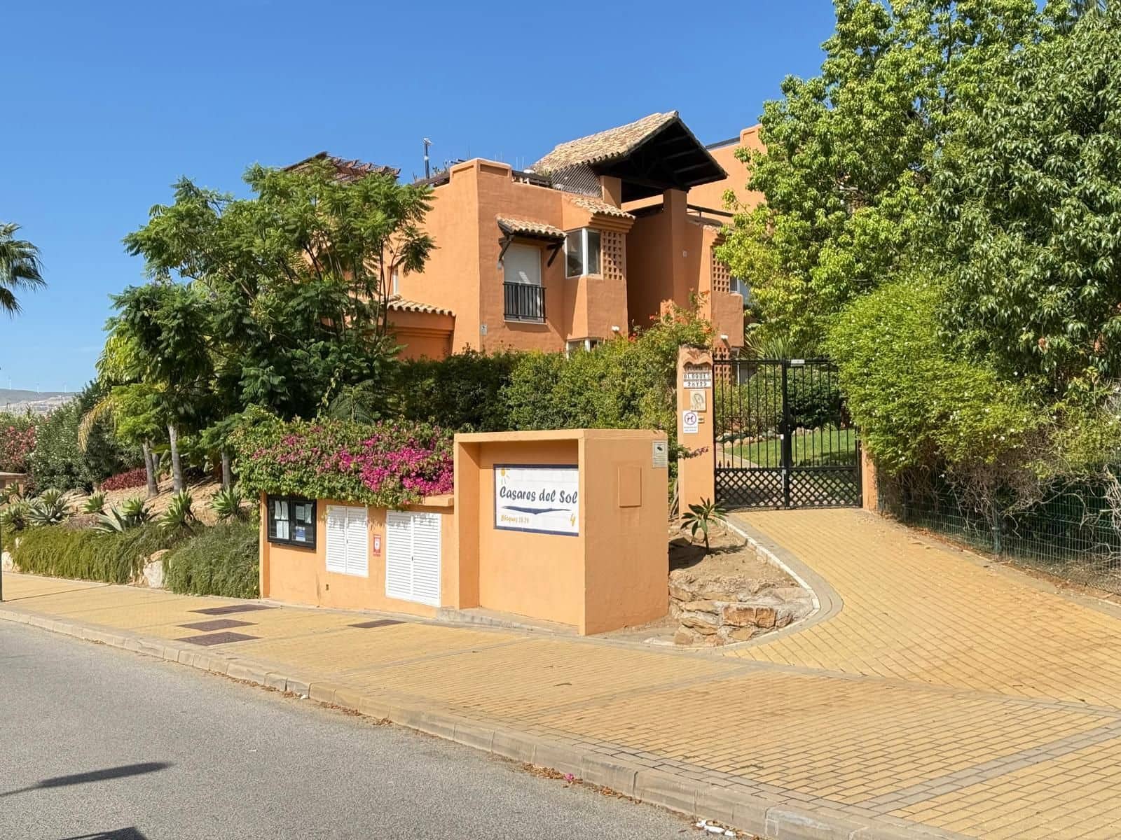 2 bedroom Penthouse for sale in Casares - € 269,000 (Ref: 9784697)