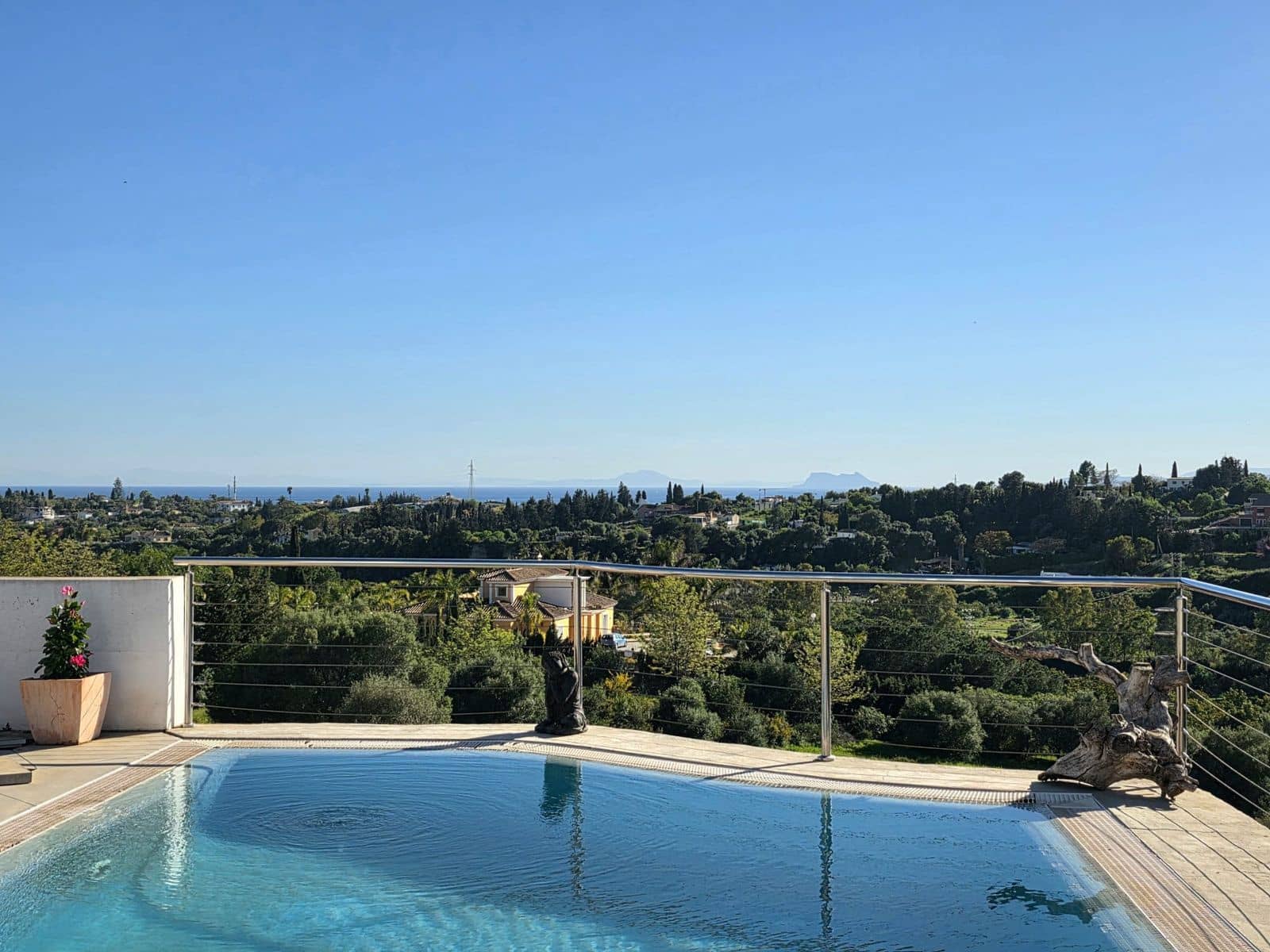 4 bedroom Villa for sale in Estepona - € 929,000 (Ref: 9784698)