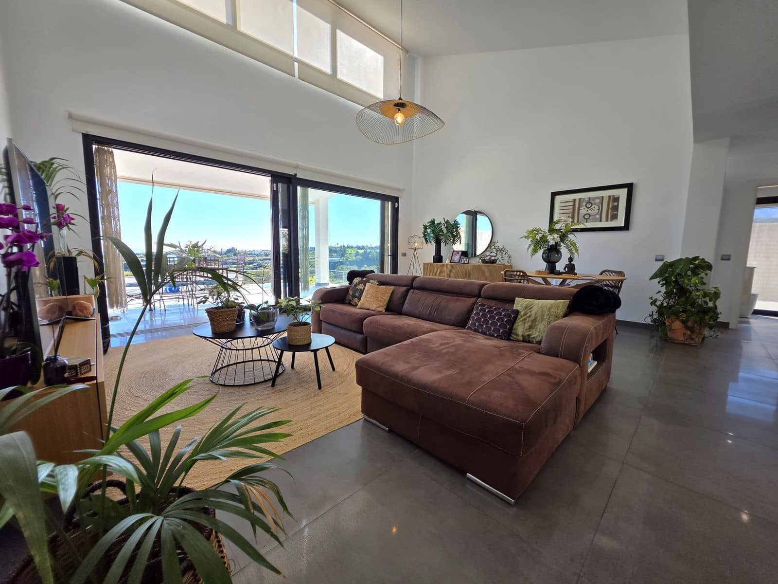 4 bedroom Villa for sale in Estepona - € 929,000 (Ref: 9784698)