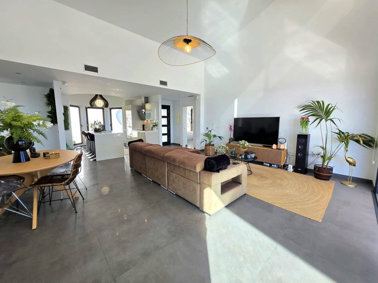 4 bedroom Villa for sale in Estepona - € 929,000 (Ref: 9784698)