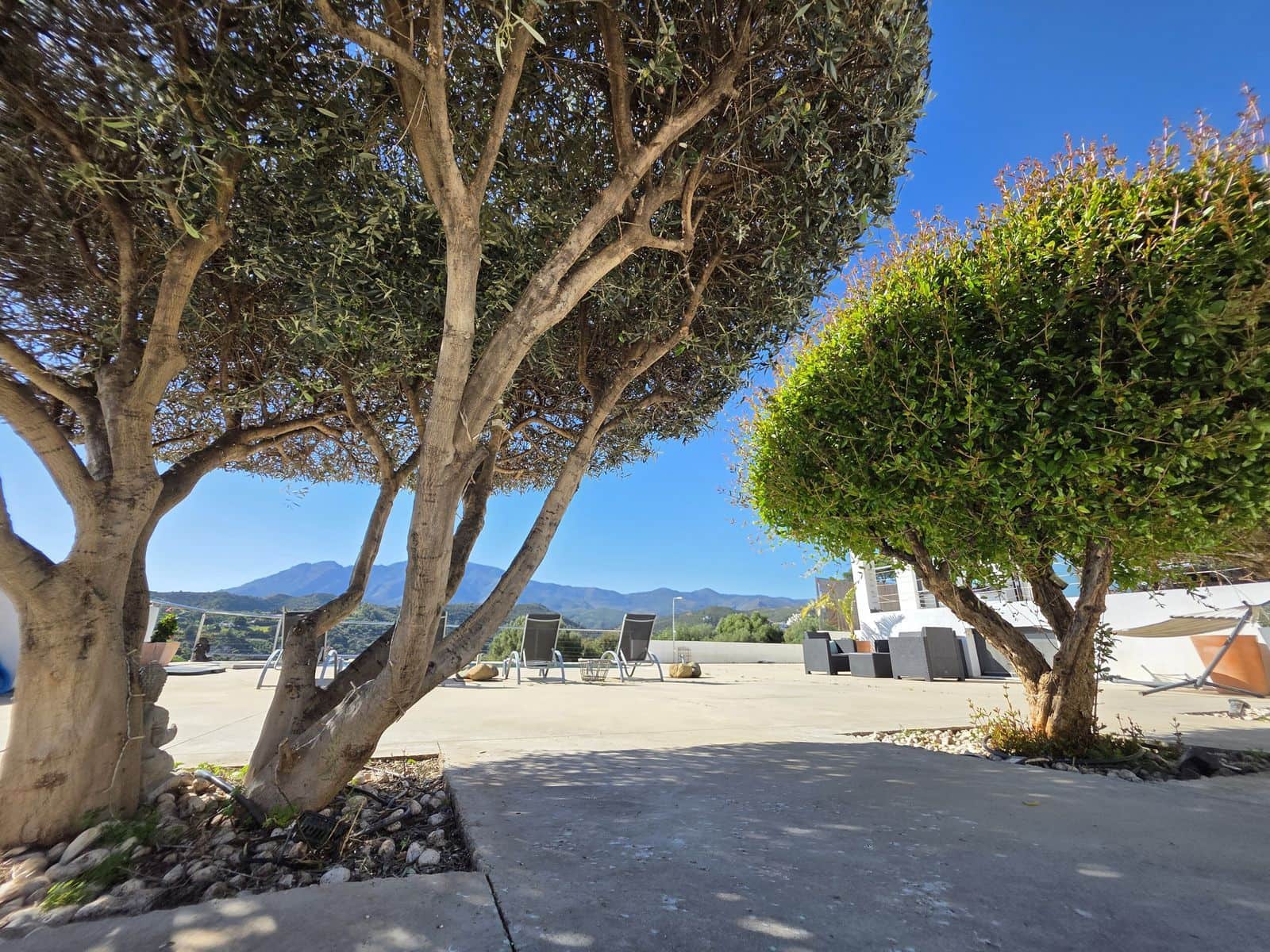 4 bedroom Villa for sale in Estepona - € 929,000 (Ref: 9784698)