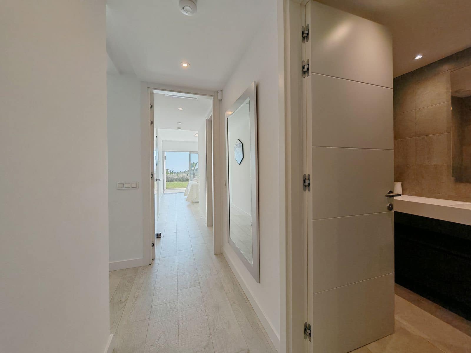 2 bedroom Apartment for sale in Casares - € 559,000 (Ref: 9784699)