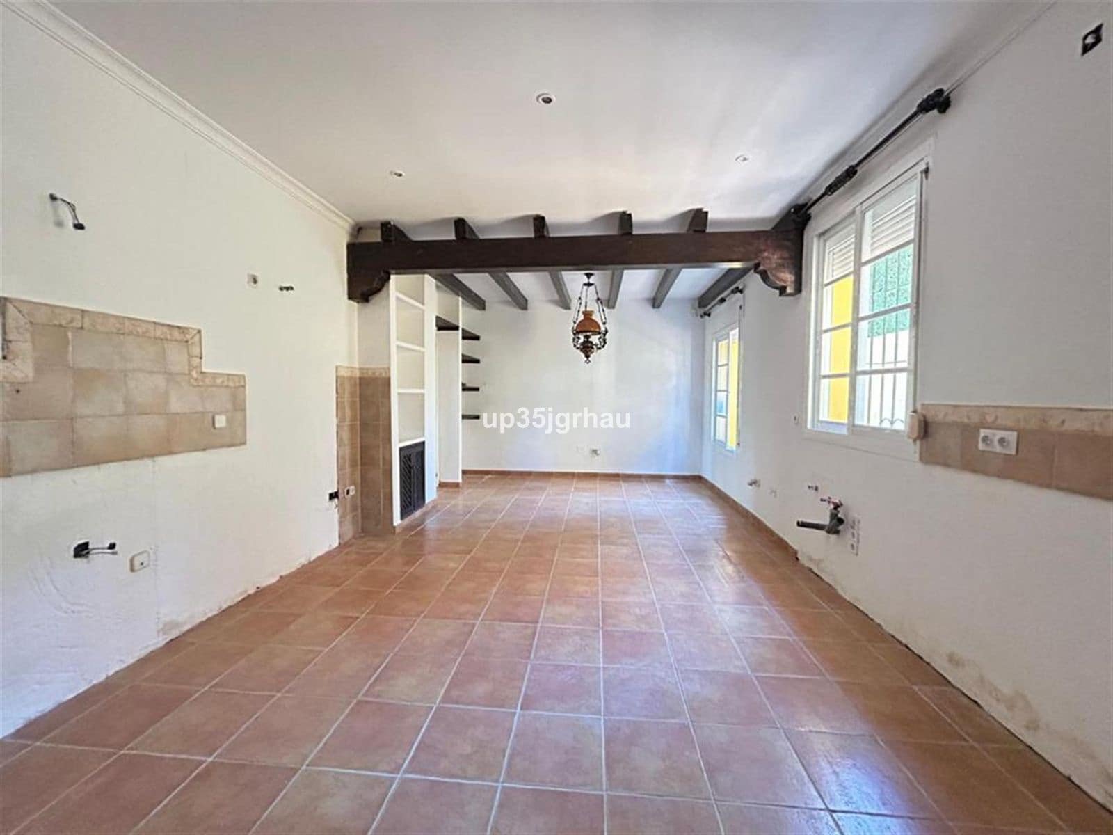 3 bedroom Villa for sale in Estepona - € 475,000 (Ref: 9784700)