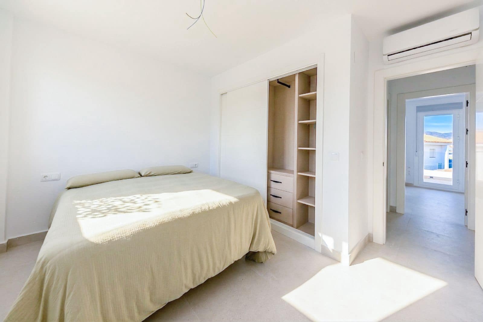 2 makuuhuone Paritalo myytävänä paikassa Manilva - 315 000 € (Ref: 9784704)