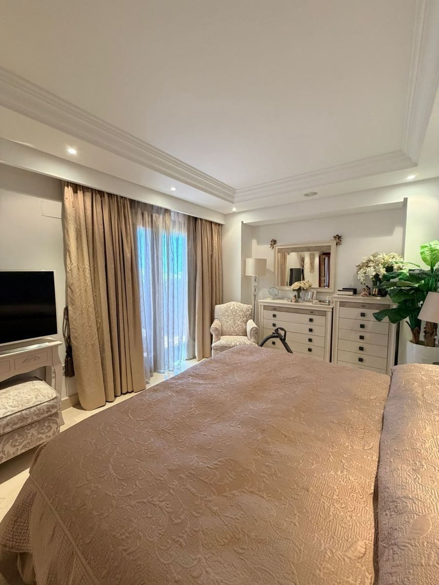 3 chambre Appartement à vendre à New Golden Mile - 1 200 000 € (Ref: 9784708)