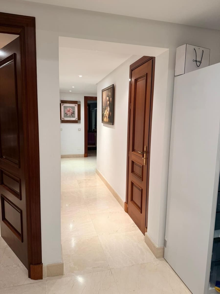 3 chambre Appartement à vendre à New Golden Mile - 1 200 000 € (Ref: 9784708)