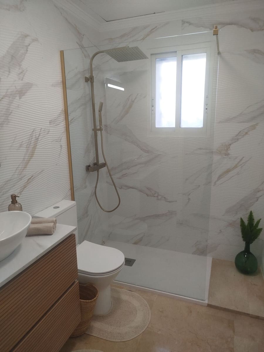 2 soverom Leilighet til salgs i Aloha Golf - € 465 000 (Ref: 9784711)