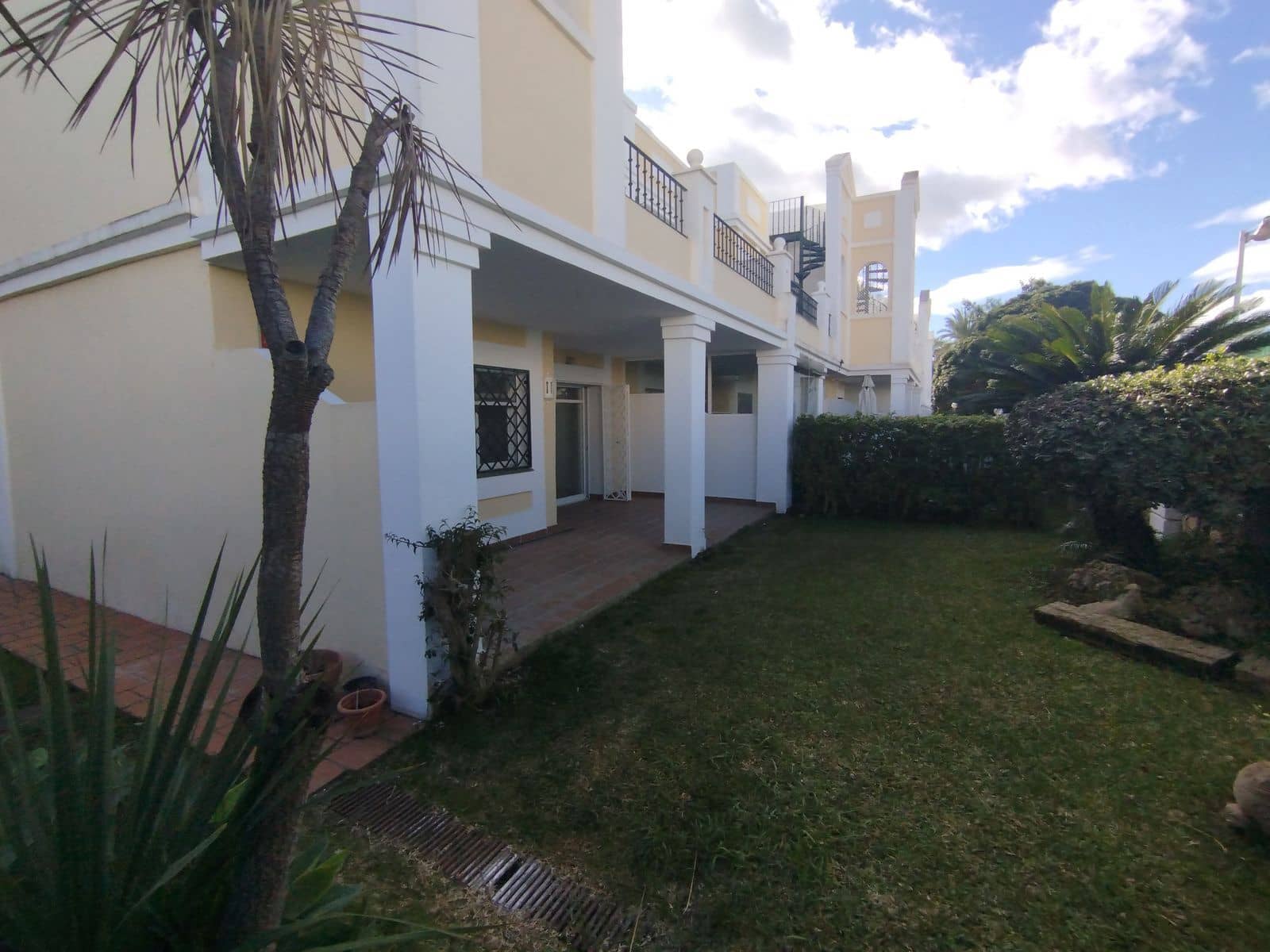 2 soverom Leilighet til salgs i Aloha Golf - € 465 000 (Ref: 9784711)