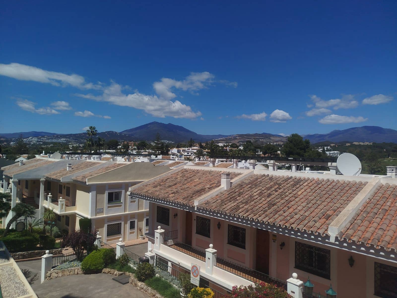 2 soverom Leilighet til salgs i Aloha Golf - € 465 000 (Ref: 9784711)