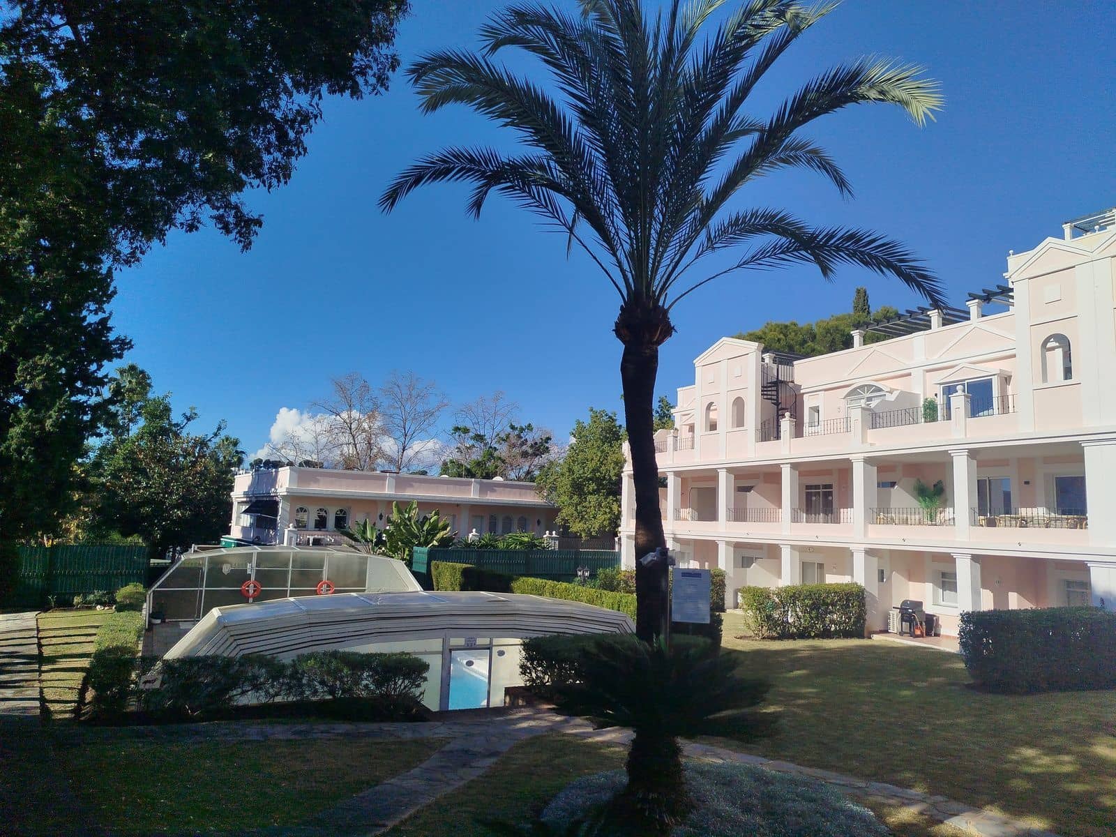 2 soverom Leilighet til salgs i Aloha Golf - € 465 000 (Ref: 9784711)