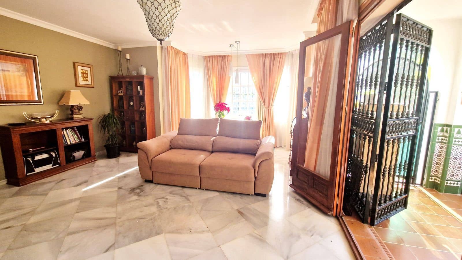 4 bedroom Semi-detached Villa for sale in Mijas Golf - € 479,000 (Ref: 9784712)