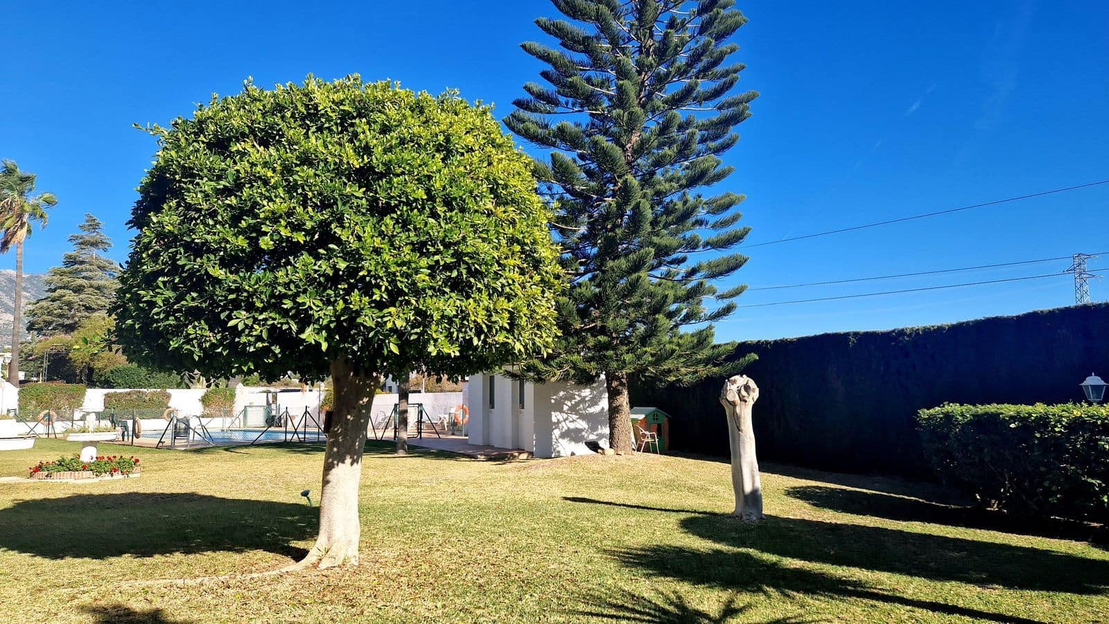 4 bedroom Semi-detached Villa for sale in Mijas Golf - € 479,000 (Ref: 9784712)
