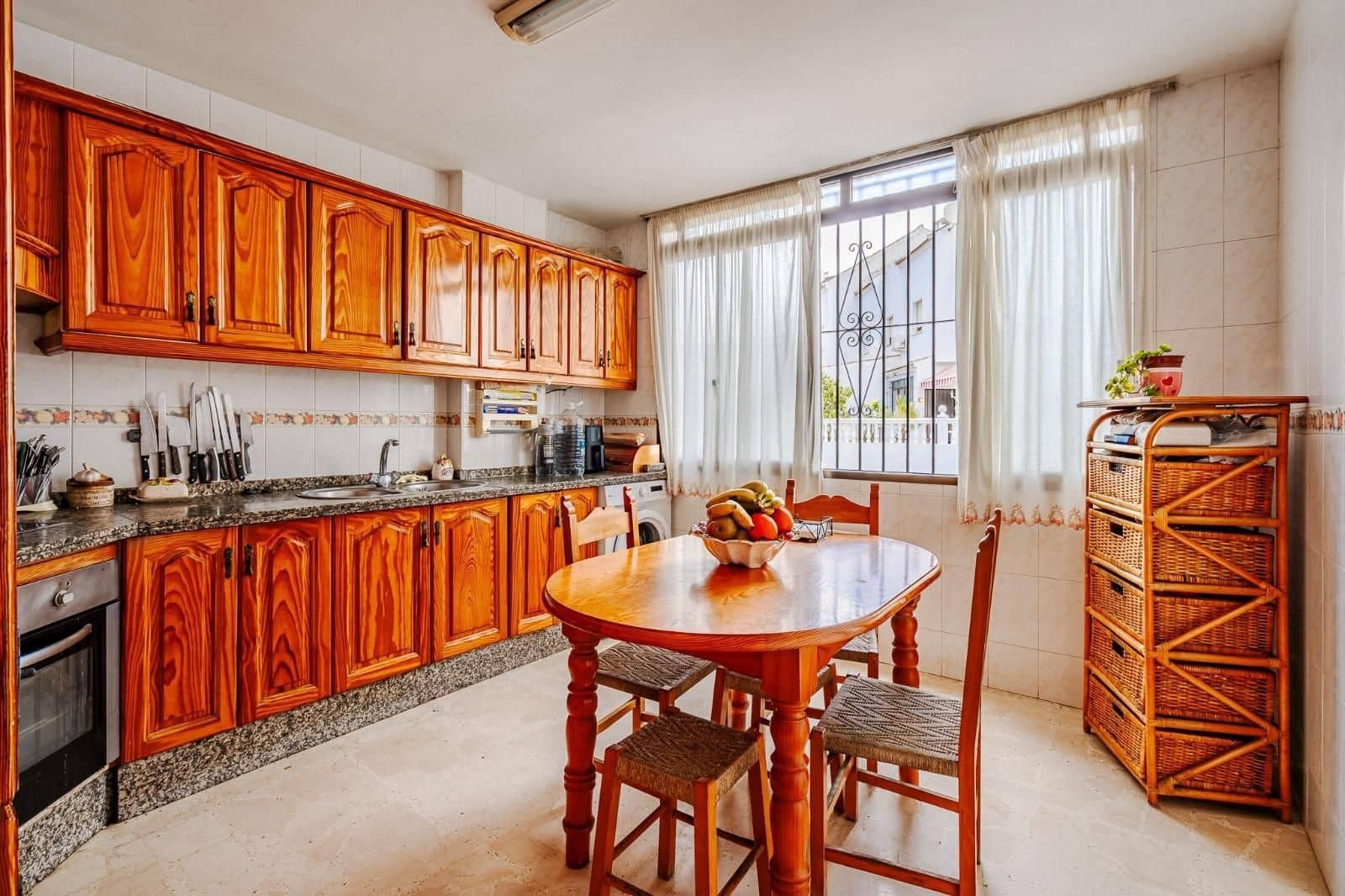 4 camera da letto Villetta Bifamiliare in vendita in Estepona - 640.000 € (Rif: 9784713)